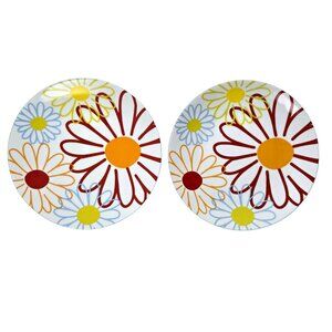2 Crate and Barrel Bloom Daisy Flower Salad Dessert Plates